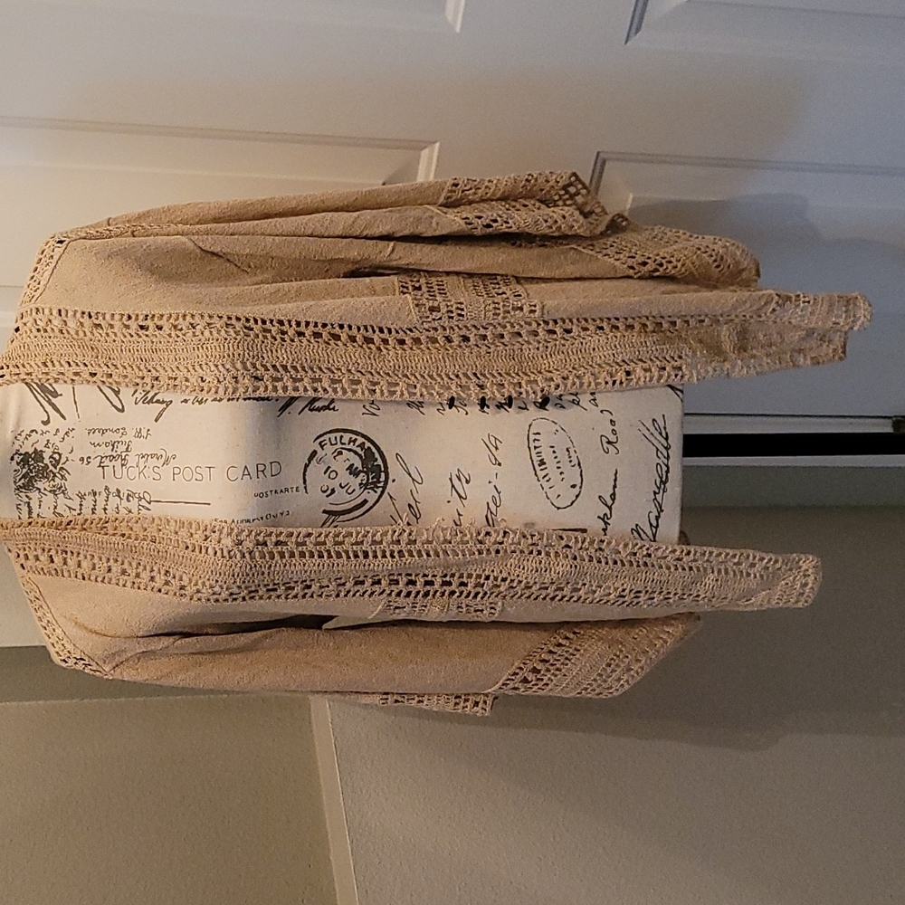 GORGEOUS cardigan sweater